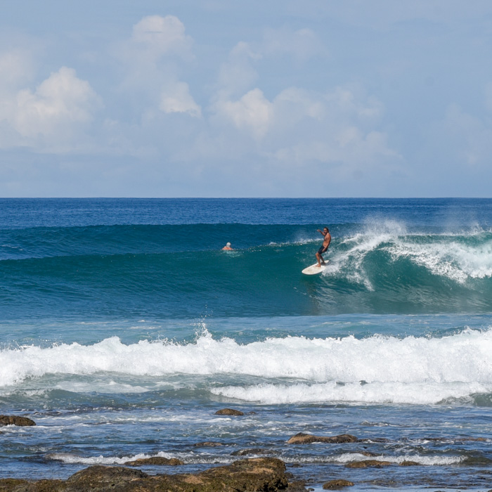 playa negra surf break right