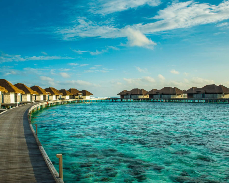 maldives luxury surf resort