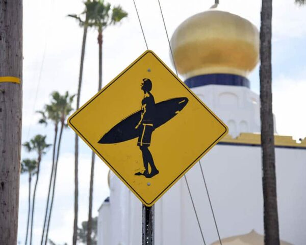 Encinitas surf / A surfer's guide to Encinitas