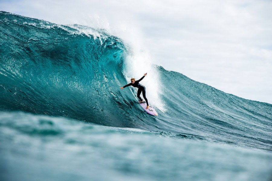 wsl female professional surfer