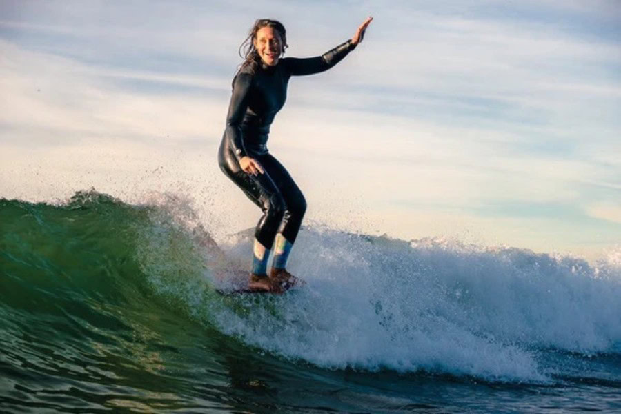 kassia surf longboarding icon