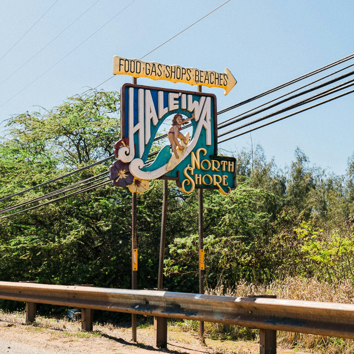 haleiwa town sign north shore oahu