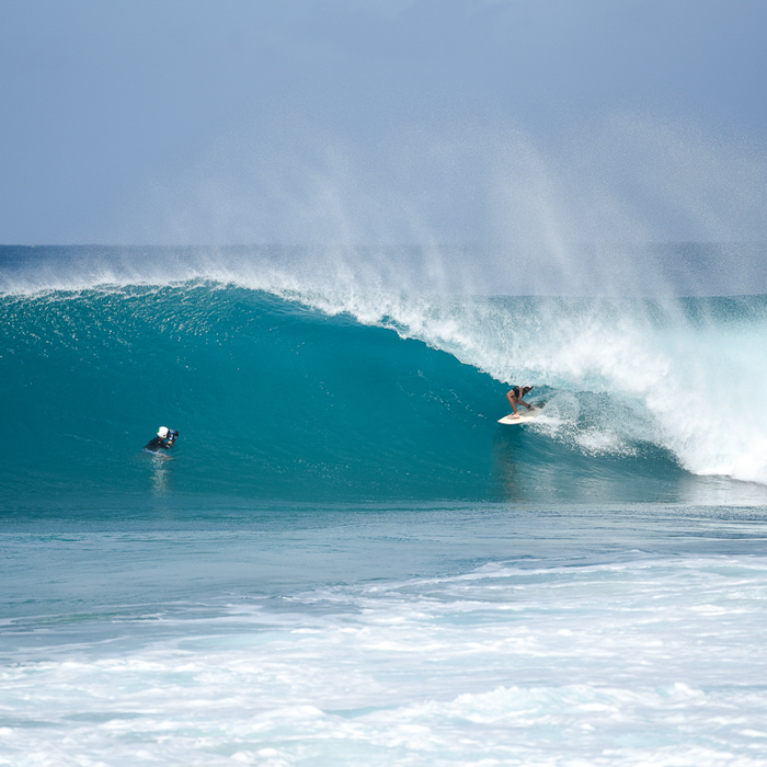 backdoor pipeline surfer getting barreled
