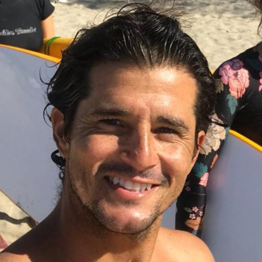 lush palm team photo julio head surf coach