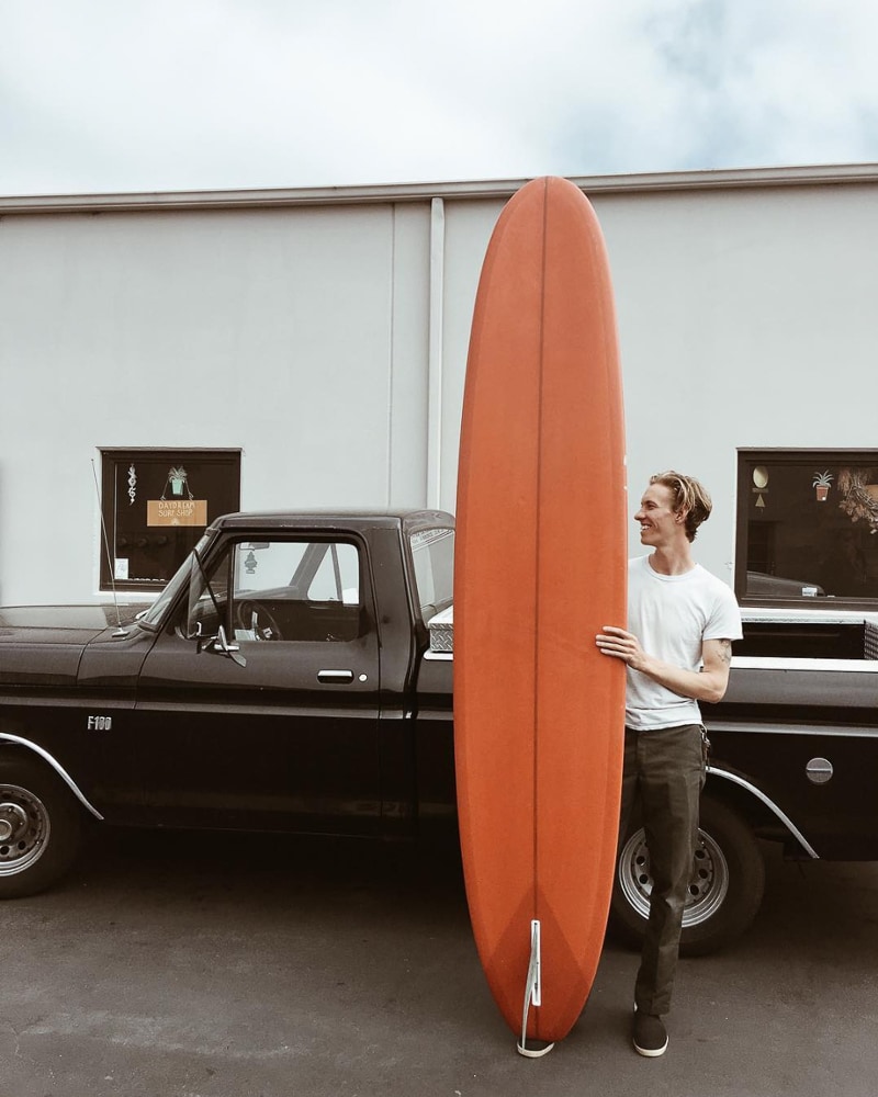longboard surfboard