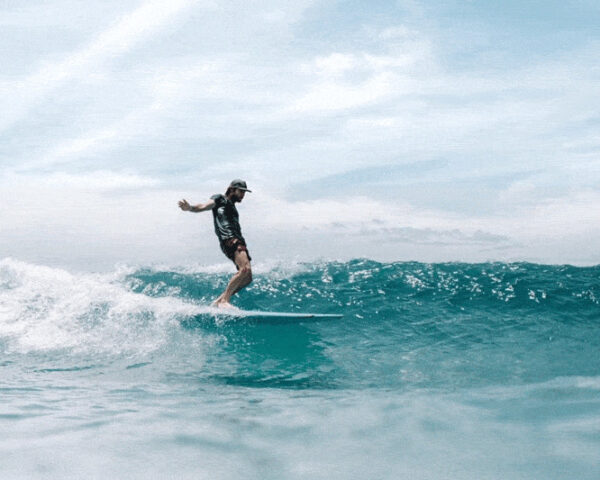 longboard surfing