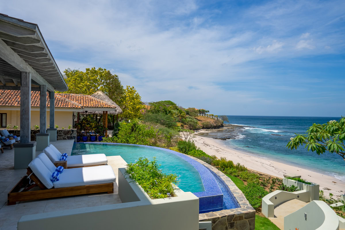 luxury beachfront villa in nicaragua for surf trip