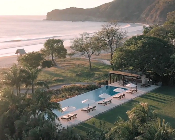 casa madera luxury surf villa