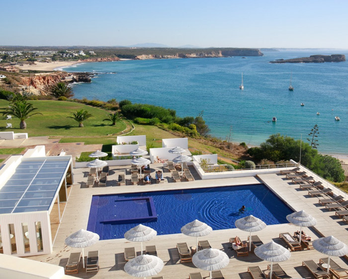 memmo baleeira surf hotel