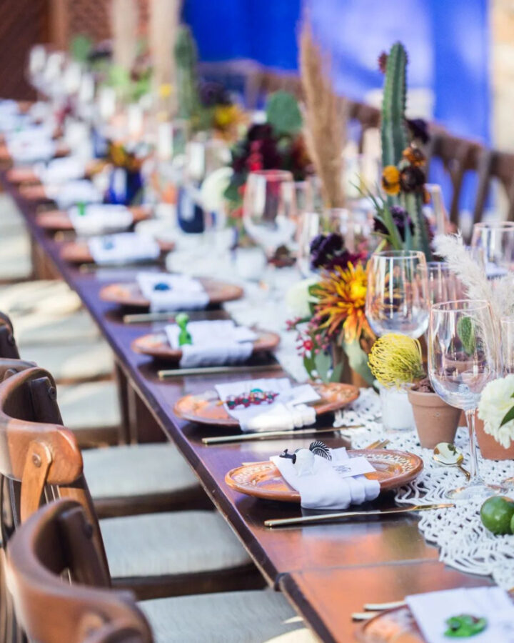 special occasion dinner table decorations