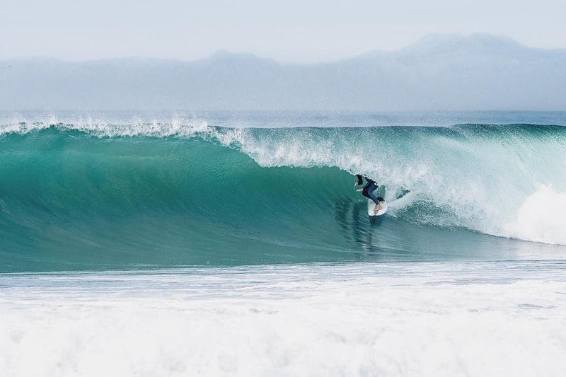 surfing california
