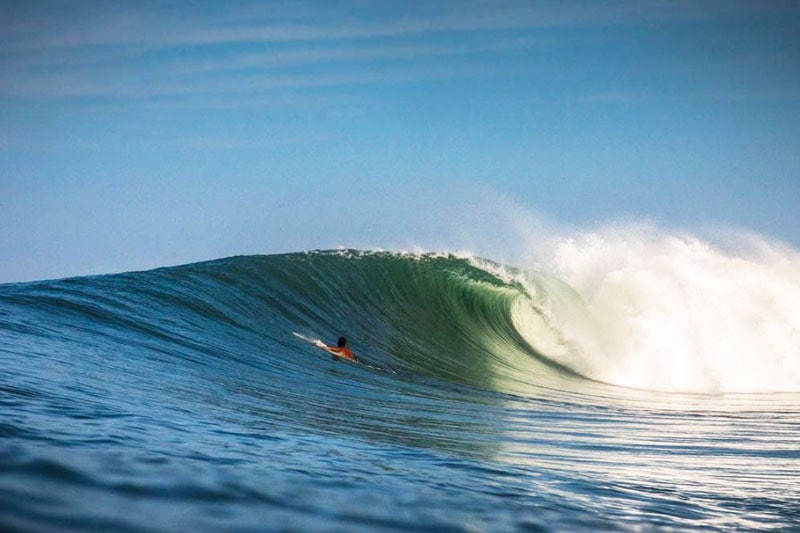 surfing costa rica