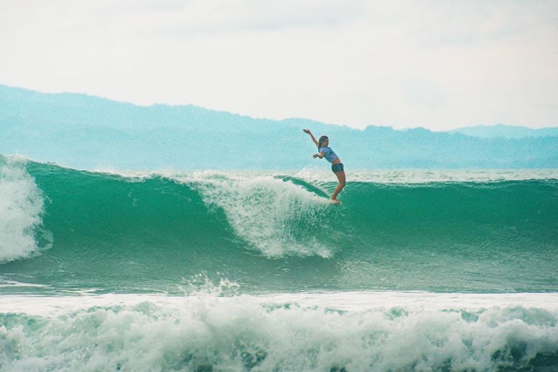 surfing Costa Rica Pavones