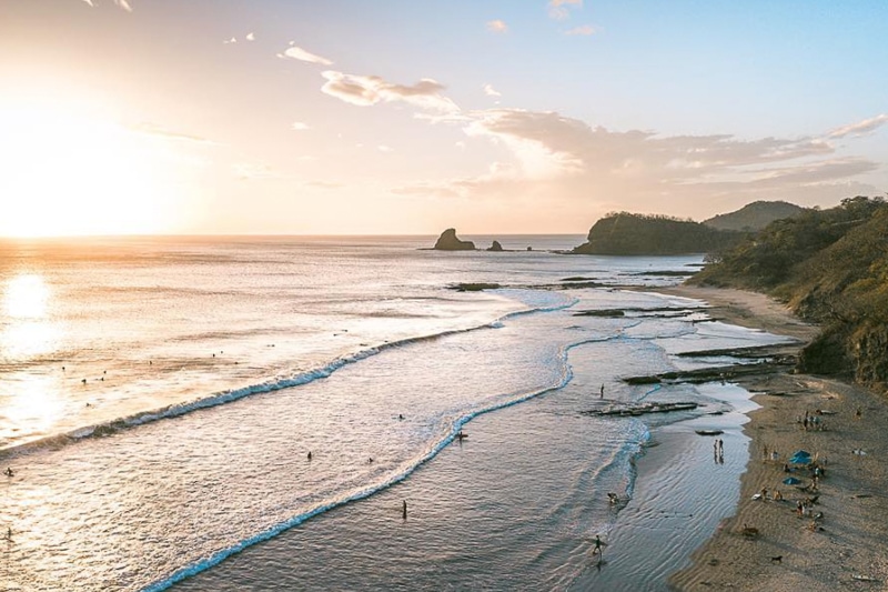 surfing nicaragua
