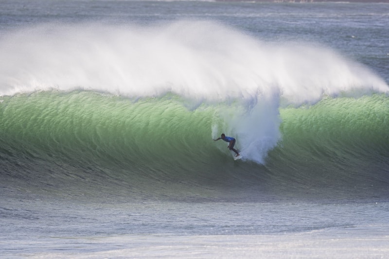surfing portugal