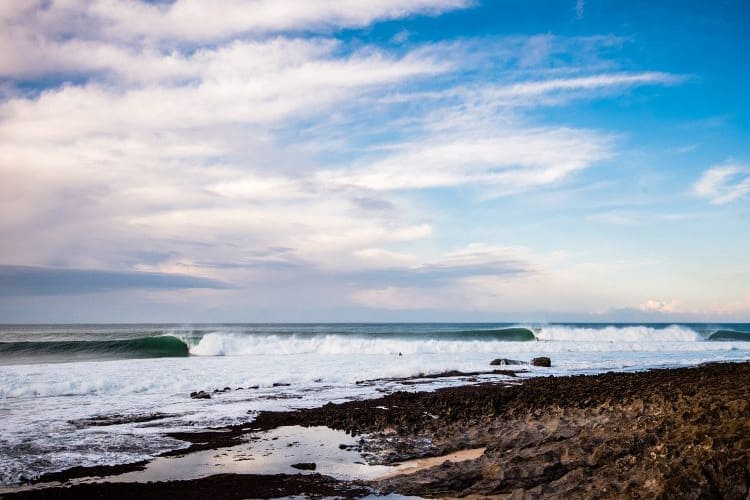 surfing portugal