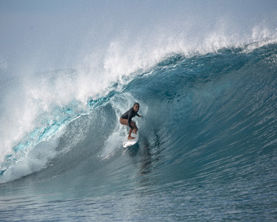 tahiti surf guide