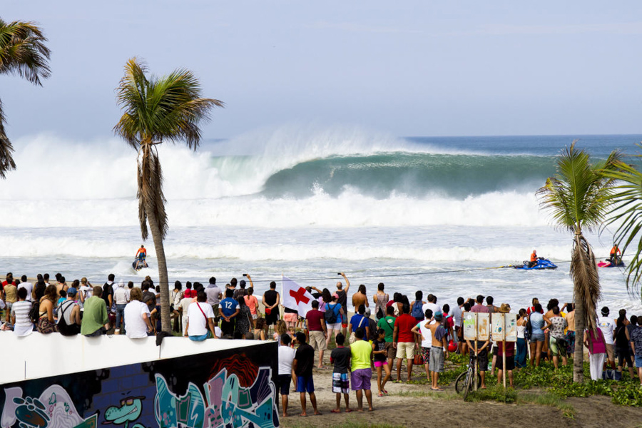 surfing Playa Zicatela in Puerto Escondido